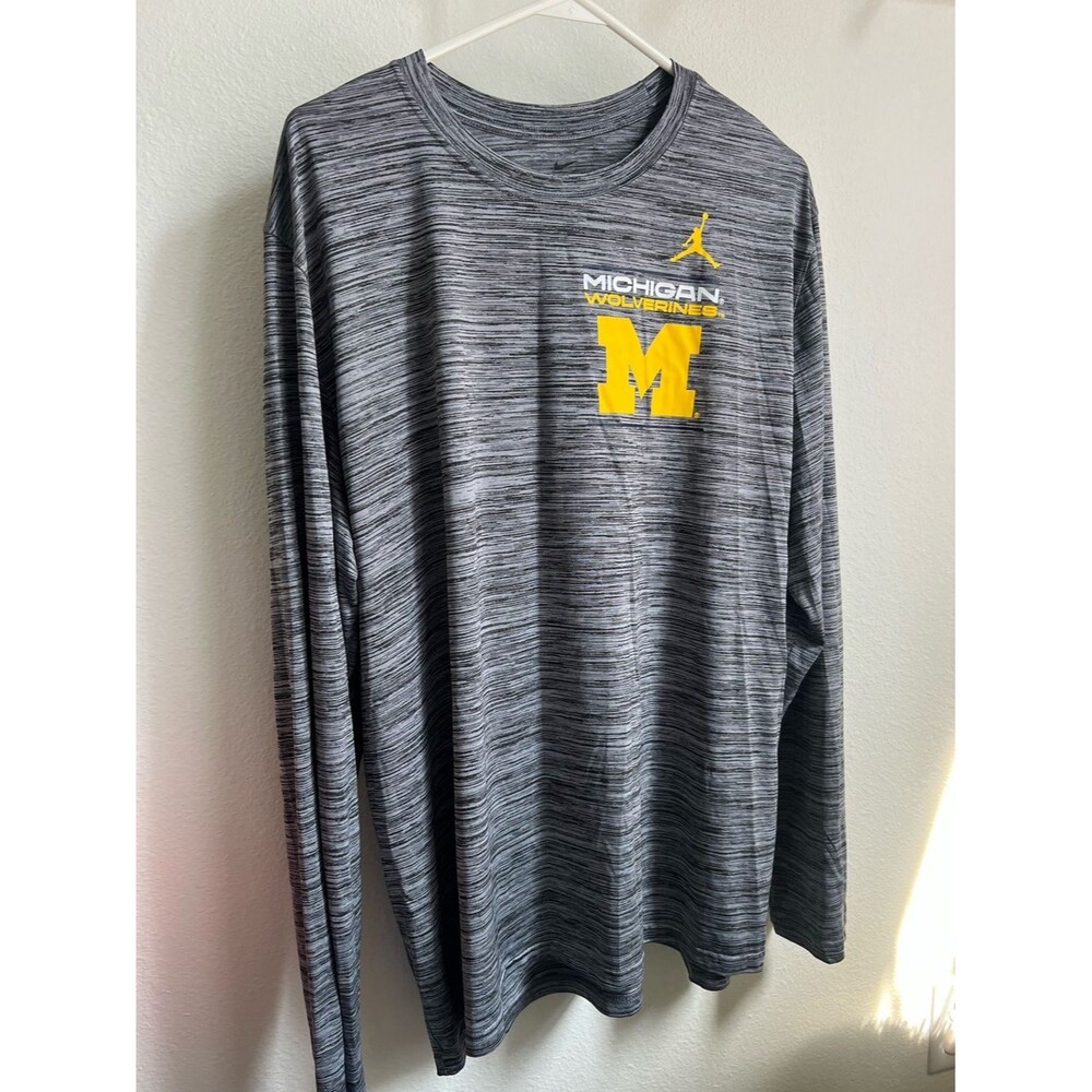Jordan Men's Gray Heather Dri-Fit Long-Sleeve Tee with Michigan Logo